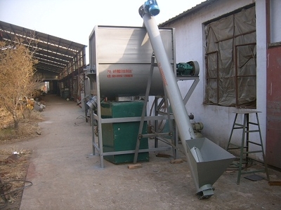 雅安臥式混合機(jī) 高品質(zhì)混合設(shè)備，收費(fèi)低，服務(wù)優(yōu)